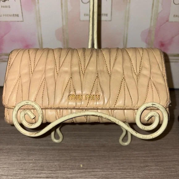 Miu Miu Wallet Bundle - Picture 2 of 12